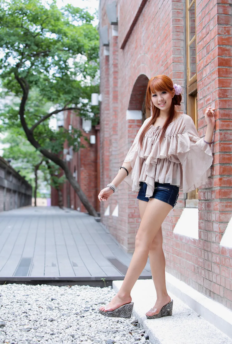 [Mzsock] NO.210 Xiaowen off-shoulder denim shorts cool and beautiful legs street photography#[80P]-58