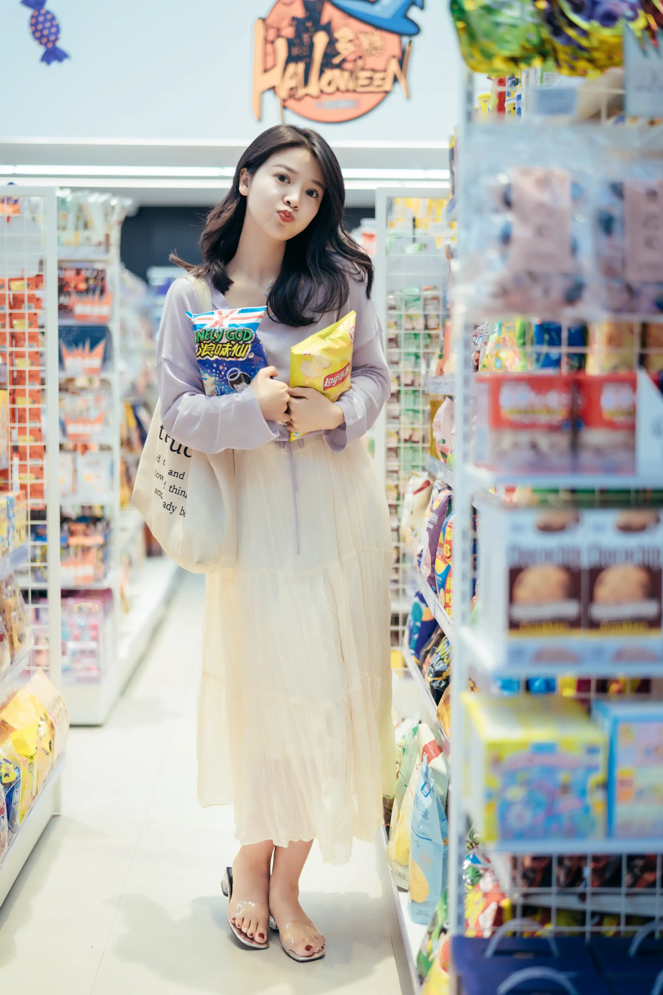 [YITUYU] 2022.01.26 Vol.710 – A lot of snacks, small satisfactions in convenience stores Meow meow meow is Jin'er#[26P]-11